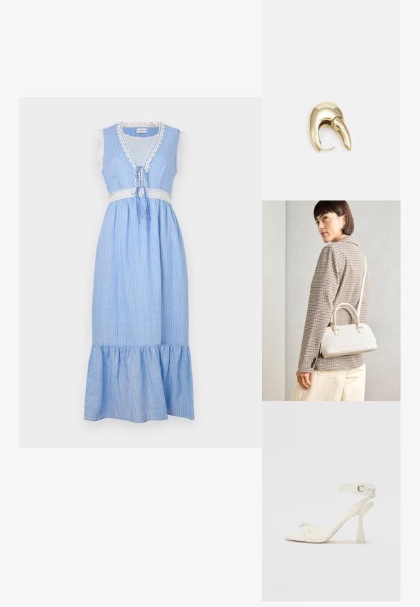 Blå og hvit stripete uten ermer kjole med blonder, knyting i livet, og en flagrende, volangkant. Lett stoff.; Høyhælte sandaler med stropp i hvitt lær, med et stilrent design, gjennomsiktig blokkhæl og et dekorativt element ved tåen.; Hvit strukturert håndveske med korte håndtak og skulderreim, med detaljer i gullfinish og teksturert materiale, vist mot en grå bakgrunn.; Gullfarget metalløredobber med et elegant, buet design. Har en karakteristisk spiss form, polert overflate og hengsel-lukking.