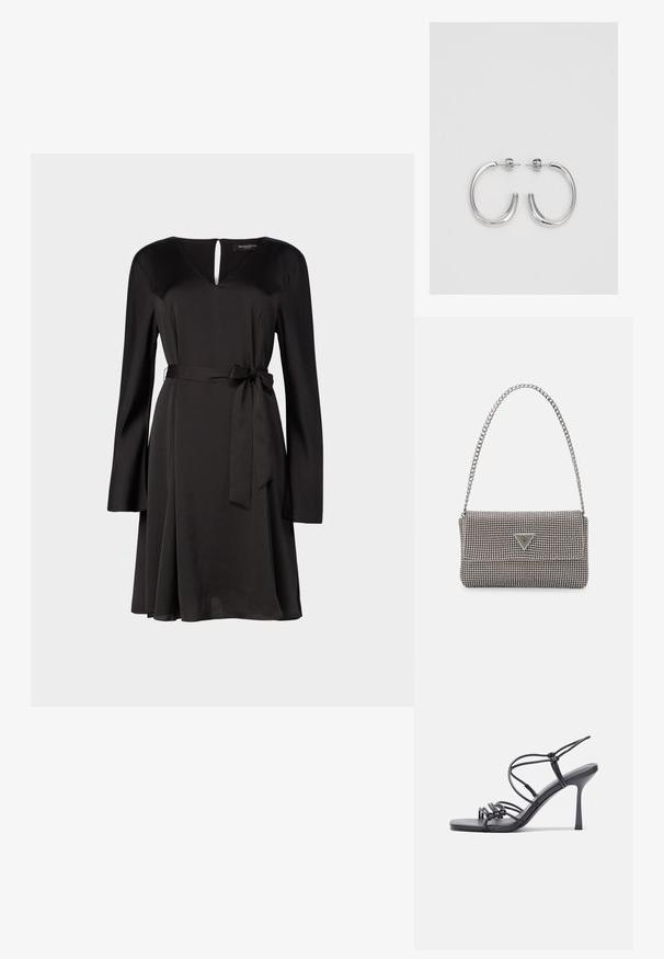 Vestito nero con maniche lunghe, scollatura a V e dettaglio a chiave. Presenta una cintura annodata in vita e una gonna fluida. Tessuto morbido.; Sandali neri con tacco alto presentano sottili cinturini con design annodato, una punta quadrata liscia e un elegante tacco a spillo.; Borsa a mano metallica grigia chiara con tracolla a catena, impreziosita da piccoli chiodi metallici circolari e da un logo triangolare del marchio.; Orecchini a cerchio in argento con una finitura liscia e lucente. Forma arrotondata, design leggero, con chiusura a perno.