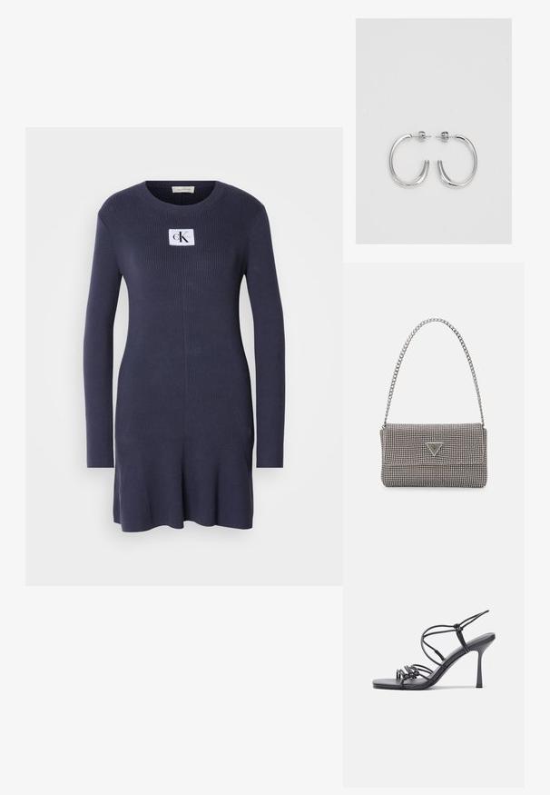Rochie tricotată în dungi de culoare bleumarin, cu mâneci lungi și tiv evazat. Prezintă o patch albă cu logo-ul "CK" pe piept. Textură moale.; Sandale negre cu toc înalt au curele subțiri cu un design legat, un vârf pătrat neted și un toc stiletto elegant.; Geantă metalică gri deschis, cu un strap din lanț, decorată cu mici ținte circulare metalice și un logo de marcă triangular.; Cercei creole din argint cu suprafață netedă și lucioasă, având o formă curbată și închidere cu tija. Design minimalist cu un finisaj modern.