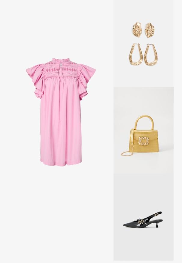 Roza obleka z ohlapnim krojem in kratkimi volanastimi rokavi, zgornji del z naborki in diamantnimi izrezi ter zavezovanjem pri vratu.; Črne patentne usnjene petke s slingback dizajnom, ostrim nosom, dvema trakoma z zlatimi sponkami in kratko kitten peto. Gladka tekstura.; Rumeno usnjeno-usnje z vzorcem krokodila, s strukturiranim dizajnom, zgornjo ročajem, snemljivo verižico in dekorativnim kristalnim okrasjem na zaponki.; Zlato obarvani uhani z teksturiranimi, valovitimi oblikami. Vključujejo skulpturalne sponke za ušesa in odprto obliko obročka s kladivastim finišem.