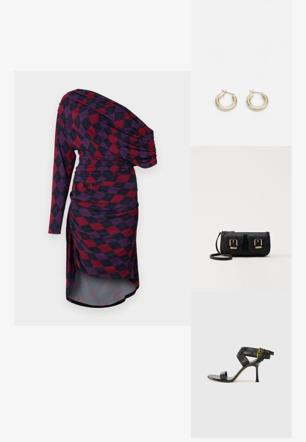 Asimetriška suknelė su viena ilga rankove, su raudonu ir tamsiai mėlynu languotu raštu, suraukto dizaino ir krentančiu siluetu.; Juodi kulniškų sandalai su kryžminėmis juostelėmis ir reguliuojamu sagtimi. Ypatybė – lygus paviršius ir siauras smailas kulnas.; Juodas odinis per petį nešiojamas krepšys su dviem priekiniais kišenėmis, auksiniais sagtimis, užtrauktuko uždarymu ir siauromis petnešomis. Textūruota paviršius ir kompaktiškas stačiakampis formatas.; Lauren Ralph Lauren BASIC SMALL HOOP - Auskarai - gold-coloured