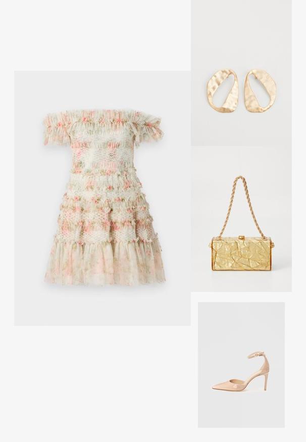 Vestido sin mangas en color crema claro con volantes en capas y detalles florales en rosa. Presenta bandas elásticas fruncidas para un aspecto texturizado.; Zapato de charol nude con punta afilada, correa en el tobillo y tacón de aguja, que presenta una textura suave y un diseño minimalista.; Bolso de mano con textura arrugada en dorado, de forma rectangular, con una correa de cadena y cierre de broche en la parte superior. Acabado suave y brillante.; Un par de pendientes de metal dorado en forma de óvalo irregular con una superficie texturizada y ligeramente martillada sobre un fondo blanco.