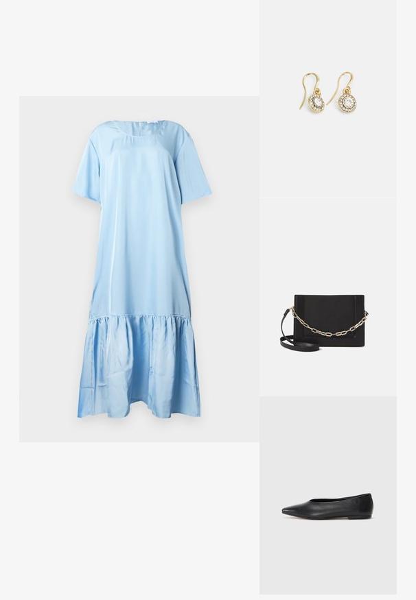 Vaaleansininen, lyhythihainen mekko sileästä kankaasta. Siinä on röyhelöinen helma ja pyöreä pääntie takakiinnityksellä.; Musta nahkainen ballerinatyyppinen kenkä, terävä kärki, minimalinen muotoilu, sileä pinta, matala korko, ei näkyvää metalliosaa tai koristeita.; Musta nahkainen olkalaukku, jossa on sileä pinta, suorakulmainen muoto ja metalliketju yksityiskohtana edessä. Mukana säädettävä hihna.; Kultaiset korvakorut, joissa on soikeat, läpinäkyvät kivet, joita ympäröivät pienemmät läpinäkyvät kivet. Korvakoruissa on koukkuminen, joka takaa turvallisen käytön.