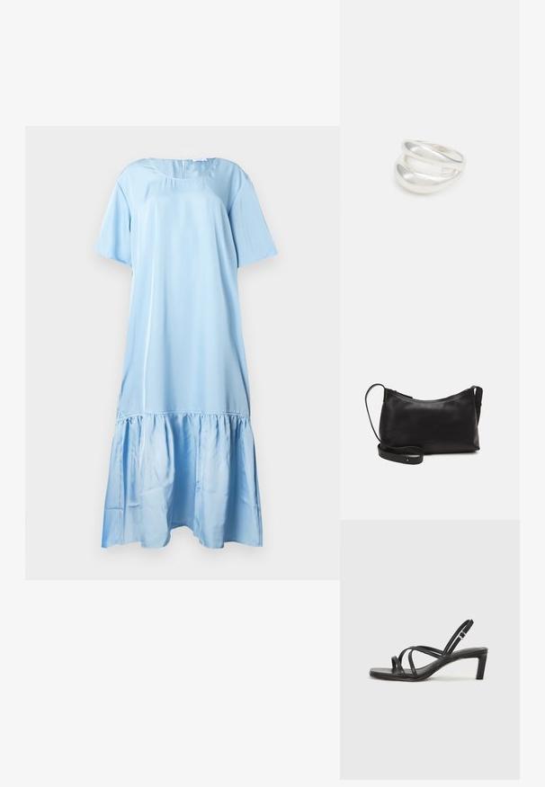 Svijetloplava haljina s kratkim rukavima, izrađena od glatkog tkanja. Ima volančić na rubu i zaobljeni izrez s kopčanjem straga.; Crne sandale s trakama, kvadratnim prstom i niskom blok petom. Ima više tankih trakica i podesivu trakicu oko gležnja. Izrađene su od glatke kože.; Crna kožna torba na rame s glatkom teksturom, zakrivljenim oblikom, podesivim remenom i zatvaranjem na patentni zatvarač. Minimalistički dizajn bez ukrasa.; Srebrna dvostruka prsten s glatkom, poliranom površinom. Karakterizira ga fluidan, zakrivljen dizajn s preklapajućim sekcijama za moderan izgled.