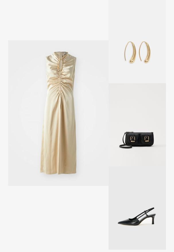 Satin bež obleka s brezrokavnim dizajnom, gubanjem spredaj in draguljnimi detajli okoli ovratnika.; Črne lakaste slingback pete s koničastim nosom, ki imajo teksturiran vzorec kačje kože, nastavljiv trak in kratek teksturiran blok peto.; Črna usnjena torbica čez ramo z dvema sprednjima žepoma, zlatimi zaponkami, zadrgo in ozkim pasom. Tekstura površine je strukturirana, obliko pa ima kompaktno pravokotno.; Zlato-tonirani kovinski uhani v obliki obroča s krivuljo in podolgovato obliko. Imajo gladko, sijočo površino in zaobljen vrh za dodaten detajl.