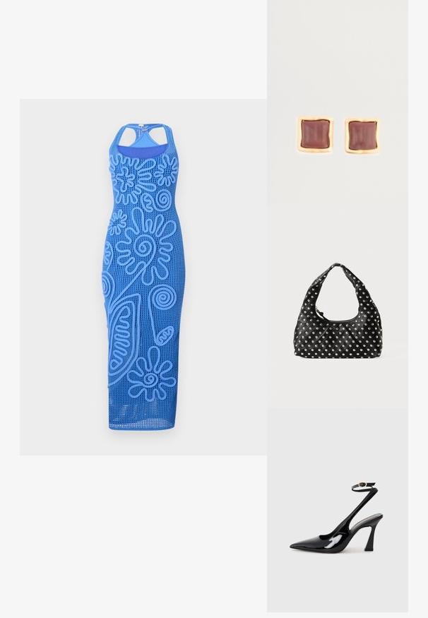 Kék, ujjatlan ruha, amely texturált virágmintákkal van díszítve, hálós anyagból készült. Feszes fazonú és térd alá ér.; Fekete lakk bőrből készült, slingback magas sarkú cipők, hegyes orral, állítható bokapánttal és mérsékelt tömbsarkal. Simább textúra, fényes felület.; Fekete bőrtáska íves fogantyúval, fémpántokkal díszített mintával, amelyek egyenletesen oszlanak el a felületen. Cipzáras záródás.; Négyzet alakú fülbevalók, amelyek közepén mély burgundi színnel és arany tónusú, texturált kerettel rendelkeznek. Sima felület, lekerekített élekkel.