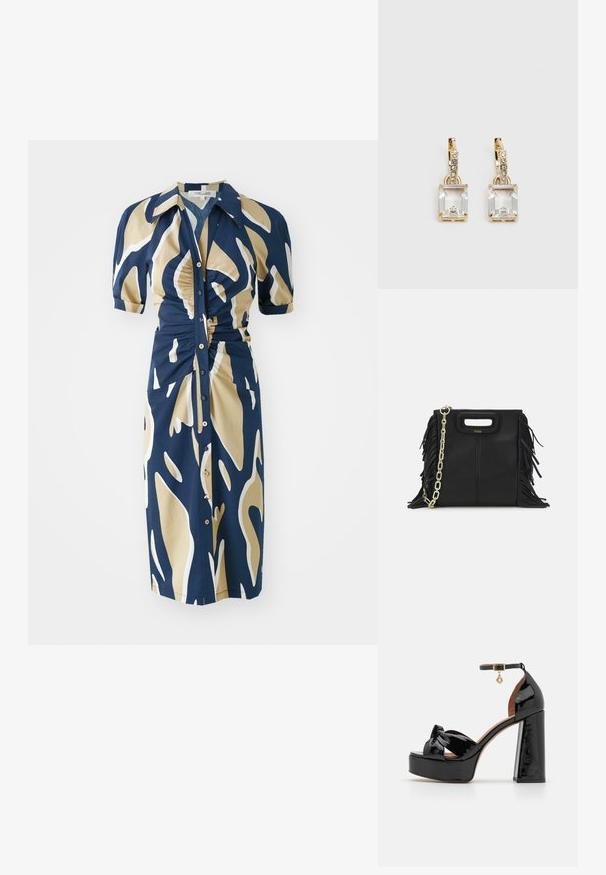 Granatowa sukienka z beżowym i białym abstrakcyjnym wzorem, krótkimi bufkami, guzikami z przodu oraz marszczeniem w talii. Gładka tekstura materiału.; Maje - Sandały na obcasie; Czarna skórzana torebka na ramię z frędzlami, złotym łańcuszkiem oraz wyciętym uchwytem. Posiada umieszczone na przodzie logo.; Złote kolczyki z prostokątnym, przezroczystym kryształem zwisającym poniżej rzędu małych, okrągłych, przezroczystych akcentów. Elegancki, nowoczesny design.