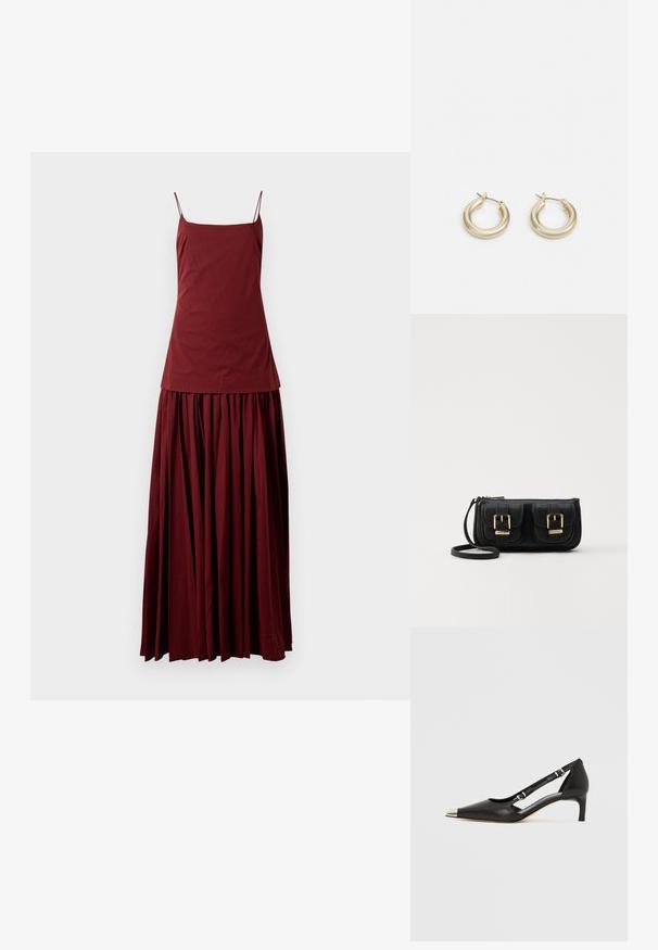 Bezramenné vínové šaty s přiléhavým topem a splývavou, plisovanou sukní. Vyrobené z lehkého materiálu, s tenkými ramínky.; Černá kožená botička s nízkým podpatkem, špičatou stříbrnou špičkou a dvěma pásky s přezkami na bílém pozadí.; Černá kožená crossbody taška se dvěma předními kapsami, zlatými přezkami, zipovým uzávěrem a štíhlým popruhem. Texturovaný povrch a kompaktní obdélníkový tvar.; Lauren Ralph Lauren BASIC SMALL HOOP - Náušnice - gold-coloured