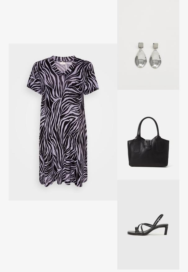 Juodai ir šviesiai purpurinės zebra rašto suknelė trumpomis rankovėmis, su v-kaklu ir plačiu siluetu, pagaminta iš švelnios, lygios medžiagos.; Juodi šlepetės su kvadratiniu pirštu ir žemu bloku kulnu. Yra keli ploni dirželiai ir reguliuojamas kulkšnies diržas. Pagaminti iš lygios odos.; Juodas odinis nešiojamas krepšys su lygiu paviršiumi, struktūrine forma, dviem rankenėlėmis ir ryškiu sidabriniu sagties akcentu priekyje.; Sidabriniai lašo formos auskarai su kvadrato formos auskaru, turintys lygų, poliruotą paviršių ir ašarėlės formą, atsispindintys šviesoje su blizgiu paviršiumi.