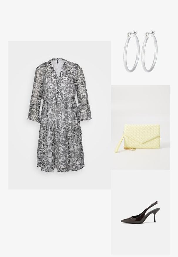 Haljina do koljena, crno-bijelih prugasti uzoraka, s V-izrezom, dugim lepršavim rukavima i višeslojnim suknjom. Izrađena od lagane, prozirne tkanine.; Sandalice na visokom potpetici od sjajnog tamnosmeđeg lakiranog kože, s oštrim vrhom, otvorenim stranama i podesivom naramenicom.; Žuta pletena novčanica s preklopnim dizajnom, odvojivim remenom za zapešće i zlatnim lancem kao ukrasom. Glatka tekstura i pravokutni oblik.; Srebrne kružne naušnice s glatkom, poliranom površinom. Okrugli oblik i sigurno kopčanje na klik. Lagani dizajn pogodan za svakodnevno nošenje.
