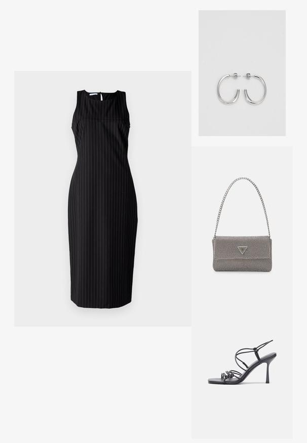 Crna haljina bez rukava s vertikalnim bijelim prugama, uskog kroja, do koljena, okruglog izreza i zatvaranjem na leđima u obliku ključa.; Crne sandale na visokoj potpetici imaju tanke trake s čvorastim dizajnom, glatki kvadratni vrh i elegantnu stiletto petu.; Svijetlosivi metalik ruksač s lancem, ukrašen malim okruglim metalnim zakovicama i trokutastim logotipom marke.; Srebro naušnice u obliku prstena s glatkom, sjajnom završnom obradom. Zaobljenog oblika, laganog dizajna, s kopčom na poleđini.