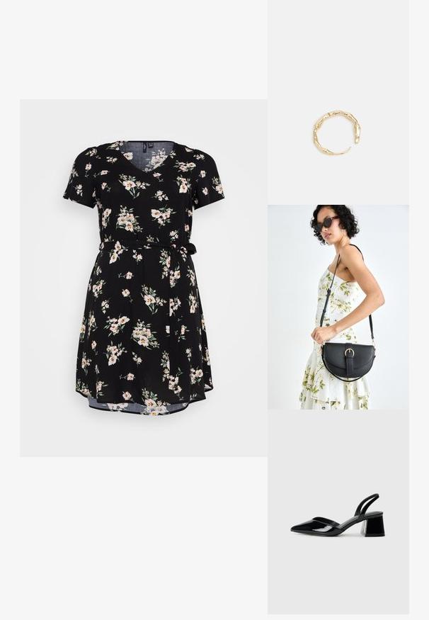 Schwarzes Blumenkleid mit kurzen Ärmeln, V-Ausschnitt und Taillenbindung. Ausgestattet mit einem floralen Muster in Weiß und Rosa, aus einem fließenden, weichen Stoff.; Schwarze Lackleder-Slingback-High Heels mit spitzem Schuh und einem geometrischen Blockabsatz. Verfügt über ein schlankes, minimalistisches Design und eine glatte Textur.; Schwarze Lederhandtasche mit geschwungener Form, abnehmbarem Tragegurt und goldenen Beschlägen. Die Tasche verfügt über einen Deckel mit einer Schnallen-Details.; Goldfarbener Ring mit einem organischen, gedrehten Design, glatter Oberfläche und sich verjüngenden Enden, was ein modernes, skulpturales Erscheinungsbild erzeugt.