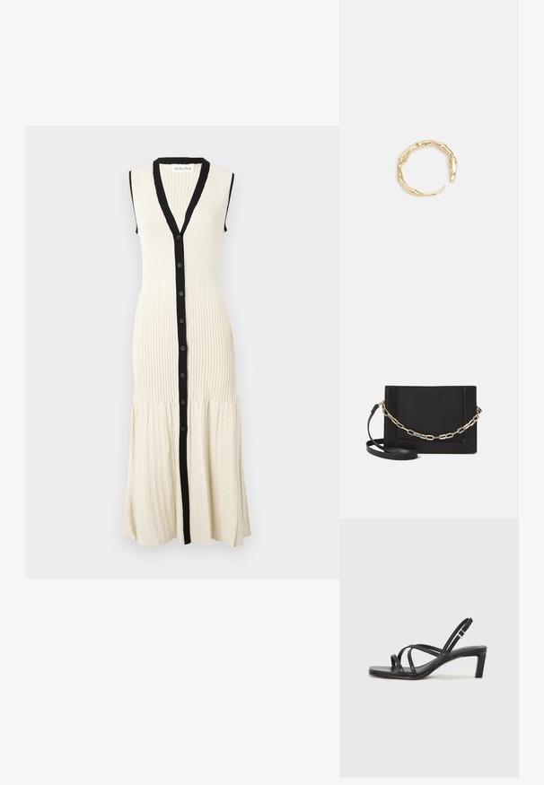Strickkleid in Creme mit einer schwarzen Knopfleiste und Kragen. Ärmelloses Design mit geripptem Muster und einem ausgestellten Saum, der dezent gemustert ist.; Schwarze Sandale mit Riemchen, quadratischer Zehenform und niedrigem Blockabsatz. Verfügt über mehrere dünne Riemen und einen verstellbaren Knöchelriemen. Hergestellt aus glattem Leder.; Schwarze Leder-Crossbody-Tasche mit glatter Textur, rechteckiger Form und metallic-kettendetail auf der Vorderseite. Verstellbarer Gurt inklusive.; Goldfarbener Ring mit einem organischen, gedrehten Design, glatter Oberfläche und sich verjüngenden Enden, was ein modernes, skulpturales Erscheinungsbild erzeugt.