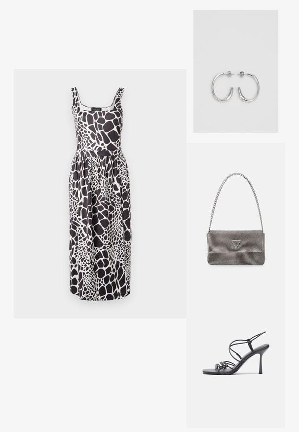 Vestido sem mangas em preto e branco com estampado de girafa, apresentando um corpete justo e uma saia fluida, feito de um tecido leve.; As sandálias de salto alto pretas apresentam tiras finas com um design em nó, uma biqueira quadrada lisa e um elegante salto agulha.; Bolsa metálica cinza claro com uma alça de corrente, adornada com pequenos rebites metálicos circulares e um logótipo triangular da marca.; Brincos de argola prateados com um acabamento suave e brilhante. Forma arredondada, design leve, com fecho de pino.