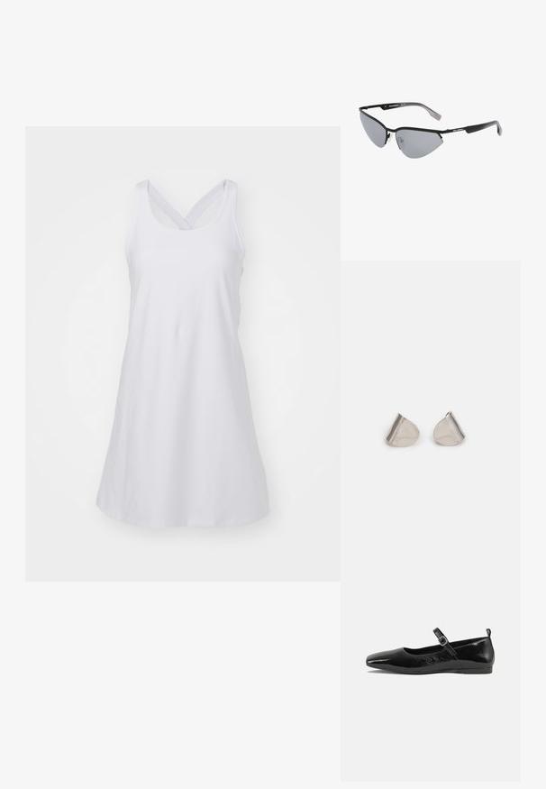 Vit ärmlös klänning med rund halsringning och korsade axelband. Tillverkad av ett glatt tyg, har den en A-linjeformad silhuett utan mönster.; Svarta lackläderslägenheter med spetsig tå, en rem vid ankeln med spänne och en slät, glänsande yta. Låg klack för komfort.; Svarta solglasögon med vinklad, kattögonform. Silverfärgade spegelglas. Tunna, lätta plastbågar med subtil branding på templen.; Silverfärgade metallörhängen med en slät, tårformad design och en polerad yta. Subtila gravyrer tillför detaljer. Minimalistisk design.