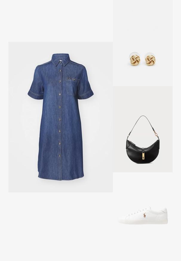 Traper haljina u tamnoplavoj boji s dugmadi sprijeda, kratkim rukavima i džepom na prsima. Ima krojeni ovratnik i suptilne detalje šivanja.; Bijele kožne tenisice, niskog kroja, s glatkom teksturom, okruglim vrhom, vezanjem sprijeda i malim izvezenim logom sa strane.; Crna kožna torba u obliku polumjeseca. Ima zlatne akcentne detalje i usku traku. Glatka tekstura, zatvaranje na rajsferšlus na vrhu.; Naušnice na stud s zlatnim tonom i uvrnutim dizajnom. Svaka naušnica ima okruglu prozirnu podlogu za sigurno nošenje.