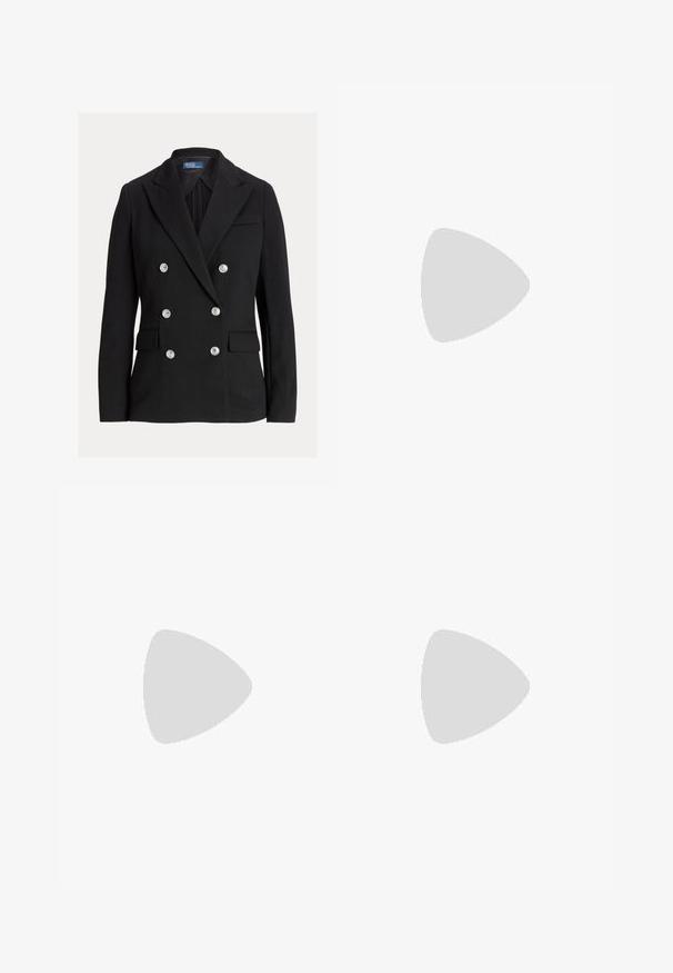 Blazer preto de dois botões com seis botões prateados, lapelas recortadas, bolsos de aba e etiqueta Polo by Ralph Lauren no interior da gola.; Camiseta preta de algodão com mangas curtas, decote redondo e um pequeno logótipo branco na parte inferior esquerda. Ajuste clássico e descontraído, com detalhes mínimos.; Calças de veludo cotelê pretas com um design de perna reta, fecho de botão e textura ribada vertical. Sem bolsos visíveis ou adornos.; Sapatilhas com sola grossa em bege e castanho escuro com detalhes em camurça, atacadores brancos e um pequeno pingente dourado da MK na lateral.