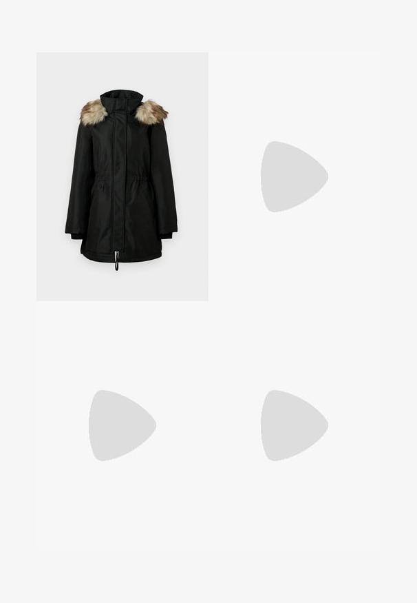 Manteau d'hiver long noir avec col montant et bordure en fourrure brune sur les épaules, doté d'une fermeture éclair à l'avant et d'une taille cintrée.; Pull en maille rayé rose clair et blanc, à manches longues, col rond et poignets côtelés, avec un design court et une texture lisse.; Jean en denim bleu foncé taille haute avec jambes larges, bouton frontal et design à cinq poches.; Baskets blanches en cuir avec des accents gris, fermeture à lacets et semelle en caoutchouc texturée. Présente un logo bien en vue sur le côté.