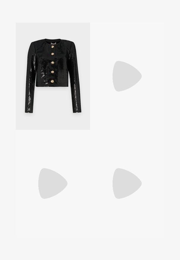 Černá zkrácená bunda z flitrového materiálu, s dlouhými rukávy, kulatým výstřihem a pěti zlatými knoflíky vpředu.; Hofmann Copenhagen JULY TOP - Blůza - black; Černé flitrové kalhoty s širokým střihem a elastickým pasem s tkaničkou. Tkanina má odrazivou, lesklou texturu.; Černé kožené baletní byty s kulatou špičkou, hladkou texturou, minimálními švy a flexibilním designem podrážky.