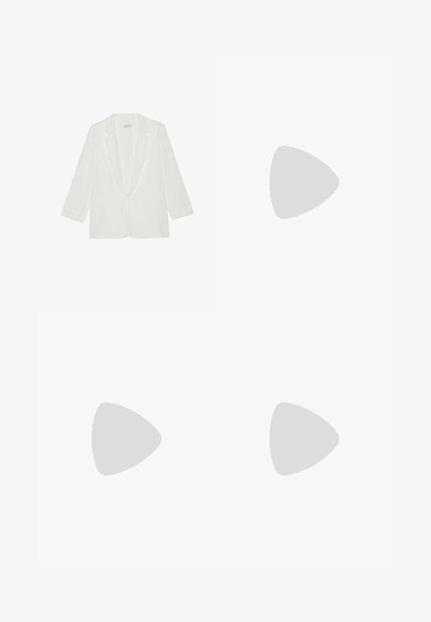 Witte blazer met een sjawlklep, lange mouwen, twee voorkwesten en een sluiting met één knoop, met een gladde stoftextuur.; Beige hoodie van zacht materiaal, met een voorste kangaroo-pocket, verstelbare trekkoorden en een subtiele roze logo-ontwerp op de borst.; Zwarte broeken met een wijde pijpenontwerp, voorzien van voorplooien en een soepele textuur. Hoge tailleband voor een aansluitende look, zonder zichtbare hardware.; Witte hoge sneakers van glad synthetisch leer, met reliëflogo's, gouden hardwareaccenten en witte veters. Gelaagde zool.