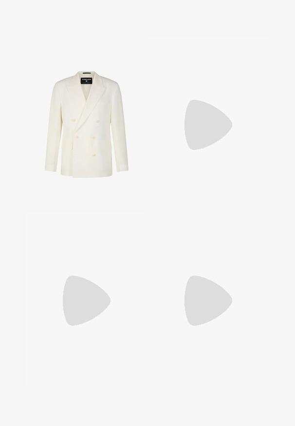 Beige Doppelreihiger Blazer aus einem glatten Stoff. Mit Reverskragen, zwei vorderen Taschen und hellen Knöpfen.; Weißes T-Shirt mit kurzen Ärmeln aus weichem Stoff. Rundhalsausschnitt, gerade geschnitten, keine sichtbaren Muster oder Hardwaredetails.; Schwarze Baumwollhose mit lockerem Schnitt, ausgestattet mit einem klassischen Bund, vorderen Falten und Seiten taschen. Glatte Textur ohne Muster.; Schwarzer Lederloafer mit Quastenverzierung, glatter Oberfläche und Gummisohle mit Profilrillen. Innenfutter in kontrastierendem Braun.