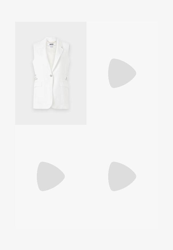 Balta be rankovių švarko su vienu mygtuku, dviem priekinėmis kišenėmis ir sidabriniais puošimais šonuose. Švelni, lengva medžiaga.; Juodas medvilninis marškinėliai su trumpomis rankovėmis, apvaliu kaklu ir paprastu, švariu dizainu. Nėra matomų raštų ar puošmenų.; Juodi pritaikyti kelnių modeliai su tiesiomis kojomis, pasižyminčios lygiomis tekstūromis ir ryškiomis klostėmis priekyje. Nėra matomų detalių.; Juodos odinės aukštakulnės šlepetės su plonu, kreiviu kulnu ir kryžminiu dirželio dizainu. Reguliuojamas kulkšnies dirželis. Lygus paviršius.