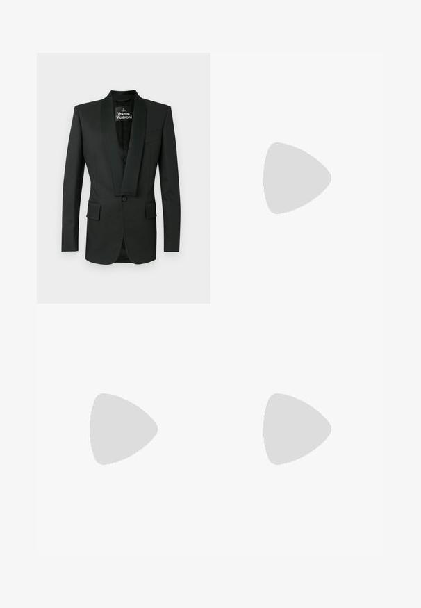 Jachetă de smoking neagră cu guler șal din satin, închidere cu un singur nasture, două buzunare frontale și o textură subtilă. Etichetată Vivienne Westwood.; Pulover crem cu guler rotund, cu maneci lungi și un mic grafic cu cap de vulpe bej pe pieptul stâng, cu mansete și tiv din material ribat.; Jeans din denim uzat, de culoare verde deschis, cu un croi drept, design cu cinci buzunare, și decolorare inegală cu stropi de vopsea.; Mocasini din piele neagră cu o textură netedă, vârf rotund și o curea decorativă peste partea superioară. Toc mic, design minimalist.