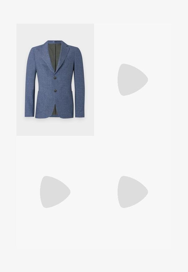 Niebieska marynarka z fakturowanej tkaniny, z dwiema przednimi kieszeniami, klapami i dwoma guzikami. Wnętrze wykończone jest jednolitym zielonym materiałem.; Czarna bawełniana koszulka T-shirt z okrągłym dekoltem, krótkimi rękawami i małym białym logo "TIGER OF SWEDEN" na piersi. Klasyczny krój.; Białe, dopasowane spodnie z płaskim przodem, dwoma zaszewkami i podwiniętymi mankietami. Wykonane z gładkiego materiału z zapięciem na guzik w talii.; Czarne skórzane buty na sznurówki z okrągłym noskiem, gładką powierzchnią i grubą gumową podeszwą z subtelnymi rowkami dla lepszej przyczepności.