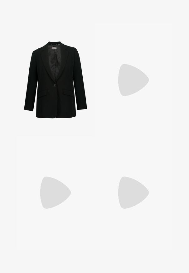 Schwarzer Blazer mit Reverskragen, einreihiger Knopfverschluss und zwei vorderen Taschen. Innenfutter aus glattem Stoff, taillierte Passform.; Ein ärmelloses, cremefarbenes Kleid mit schwarzen Pünktchen, einem gerafften Oberteil und einer Schleife am Kragen, das zu einem ausgestellten Saum fällt.; Schwarze Lackleder Slingback-Absätze mit spitzem Zehenbereich, ausgestattet mit doppelten goldenen Schnallenakzenten und einem schlanken Stiletto-Absatz.; Schwarze Taschen aus Kunstleder mit strukturiertem Design, goldenen Beschlägen, einem oberen Griff und einem Frontverschluss mit einem "GUESS"-Logo.