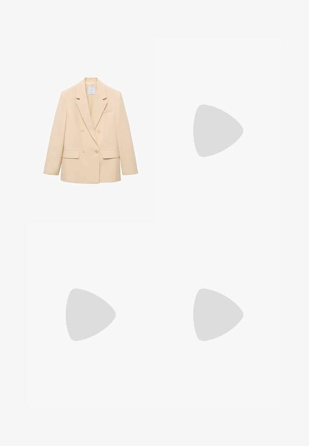 Beige doppelt gefütterter Blazer mit Reverskragen, zwei Fronttaschen und einer Brusttasche. Glattes Material mit strukturierter Form.; Weißes T-Shirt mit kurzen Ärmeln und Rundhalsausschnitt, aus weicher Baumwolle gefertigt, mit einem schlichten, sauberen Design ohne sichtbare Muster oder Akzente.; Schwarze Hose mit geradem Schnitt, ausgestattet mit Fronttaschen und Seitenschlitzen am Saum. Hergestellt aus weichem, glattem Stoff. Geeignet für verschiedene Anlässe.; Schwarze Lackleder-Slingback-High Heels mit spitzer Zehenform, ausgeschnittenem Seitendesign und kleinem Blockabsatz. Glatte Textur mit minimalen Akzenten.; Weiße Lederhandtasche mit strukturiertem Design, ausgestattet mit einem oberen Griff und einem goldfarbenen Verschluss. Glatte Textur und minimalistische Akzente.