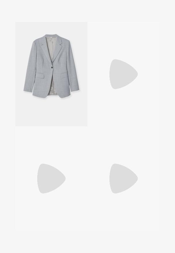 Blazer cinza com um tecido texturizado, fechamento de um botão, lapelas ponta de faca e dois bolsos frontais. Interior forrado com um acabamento suave.; T-shirt branca de manga curta feita de algodão. Design de gola redonda com uma textura suave e sem padrões ou detalhes visíveis. Estilo básico.; Saia de cetim preta, até ao chão, com uma textura suave, cintura ajustada e silhueta em A, sem adornos ou padrões visíveis.; Sapatilha baixa branquíssima da Puma com atacadores na parte da frente, uma discreta marcação na lateral e na sola, e um cabedal liso em sintético para uso casual.