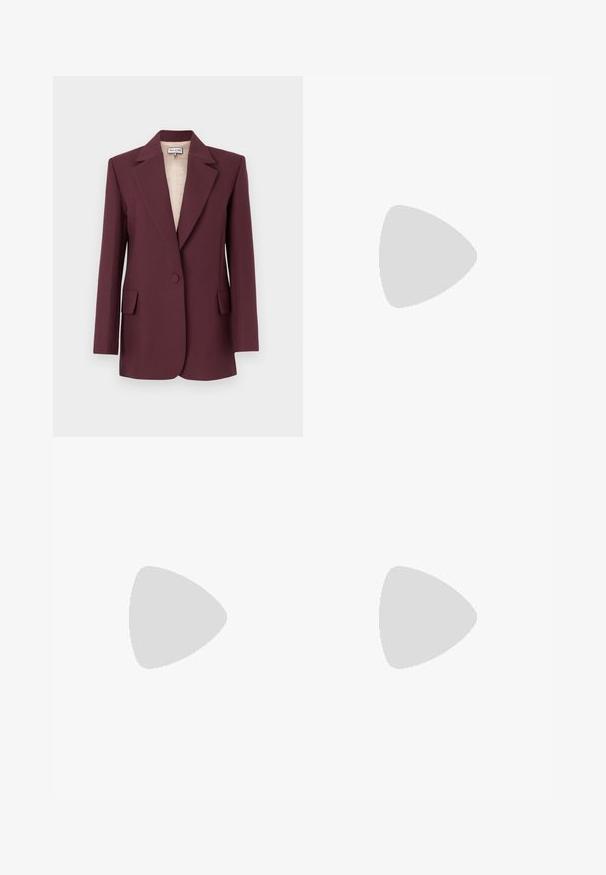 Blazer su misura color bordeaux con rever a lancia, chiusura con un bottone, due tasche frontali e una fodera liscia beige.; Camicia a maniche lunghe rosa chiaro realizzata in tessuto liscio, con colletto classico e patta con bottoni, polsini aderenti e una forma sagomata.; Pantaloni a quadri con una combinazione di colori blu, grigio e arancione, design a gamba larga e pieghe stirate; realizzati in un tessuto testurizzato.; Paul Smith TOPANGA - Ballerine - black