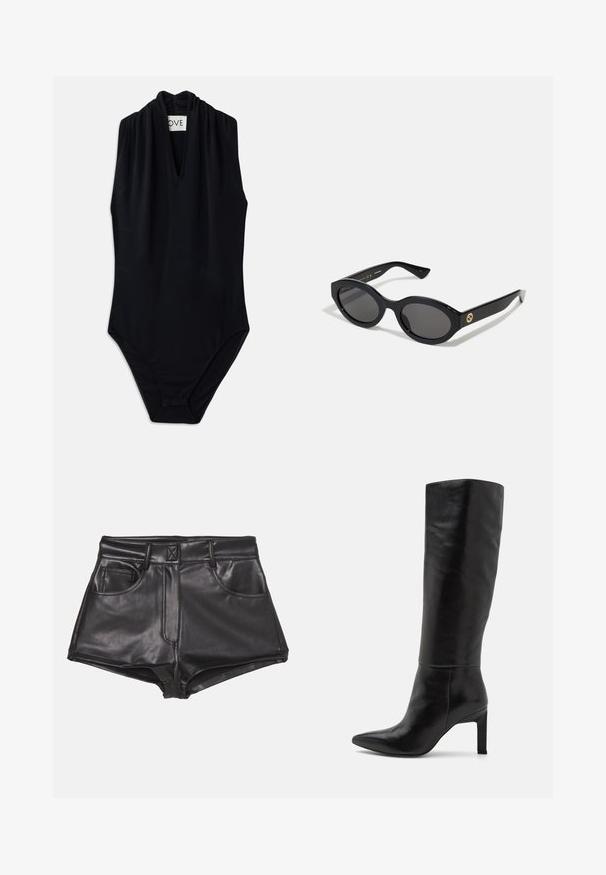 Braune Wildlederjacke mit Kragen, vorderem Knopfverschluss, zwei seitlichen Taschen und cropped Design. Glatte Textur und strukturierte Form.; Schwarzer ärmelloser Bodysuit mit tiefem V-Ausschnitt und gerafftem Detail am Kragen. Aus glattem, dehnbarem Stoff gefertigt. Minimalistisches Design.; Schwarze Kurzshorts aus Kunstleder mit hoher Taille, zwei vorderen Taschen, sichtbaren Nähten und einer glatten Textur.; Knöchelhohe schwarze Leder-Stiletto-Stiefel mit spitzer Zehe und glatter Oberfläche. Der Blockabsatz sorgt für Stabilität im Design.; Schwarze ovale Sonnenbrille mit dunklen Gläsern und glänzendem Kunststoffrahmen. Mit goldenem Logo am Bügel, das ein elegantes und modernes Design bietet.