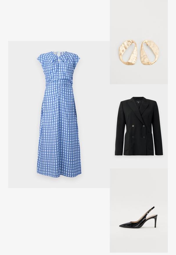 Blazer preto de dupla face feito de tecido estruturado, apresentando lapelas com corte em notch, dois bolsos frontais e quatro botões pretos.; Vestido azul xadrez feito de um tecido leve. Tem uma cintura franzida, mangas curtas e um fecho nas costas em forma de lágrima.; Sandal com salto em verniz preto, bico fino, salto esguio e um design de recorte subtil. Apresenta uma fivela dourada na alça.; Par de brincos irregulares em forma oval, feitos de metal dourado, com uma superfície texturizada e ligeiramente martelada, sobre um fundo branco.