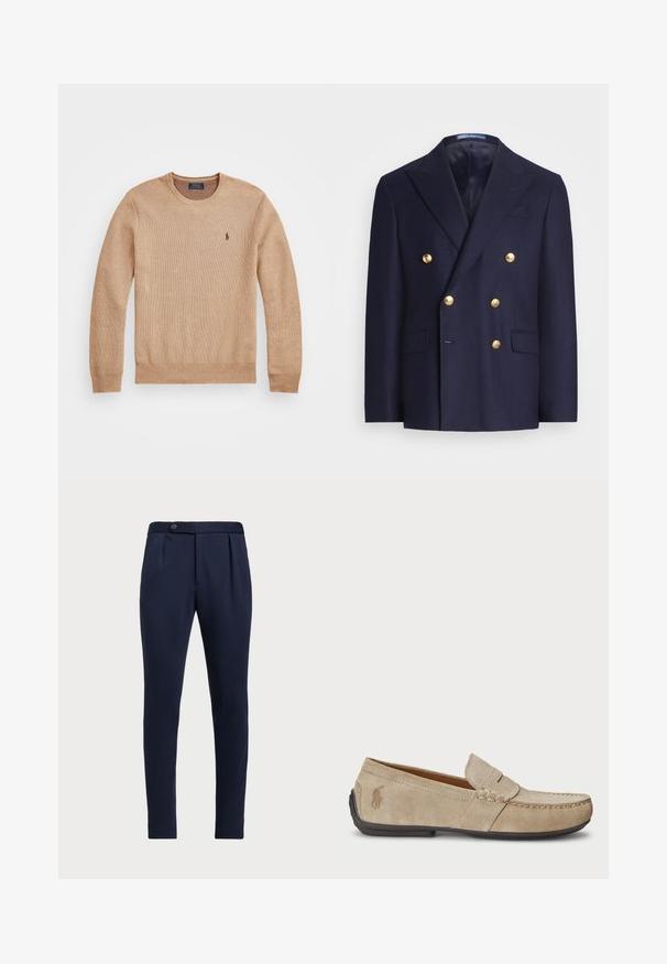 Marineblaue, doppelte Blazerjacke mit goldenen Knöpfen und Reverskragen, ausgestattet mit zwei aufgesetzten Fronttaschen und einer Brustleistentasche.; Beige Strickpullover mit Rundhalsausschnitt, gerippten Bündchen und Saum sowie einem kleinen gestickten Logo auf der linken Brust.; Marineblaue maßgeschneiderte Hose mit flacher Front, zwei vorderen Falten und einem einzelnen Knopfverschluss, aus einem glatten, strukturierten Stoff.; Beige Wildleder Slipper mit gesticktem Detail, flacher Gummisohle und kleinem Logo an der Seite. Klassisches Slip-On-Design, weicher Textur.