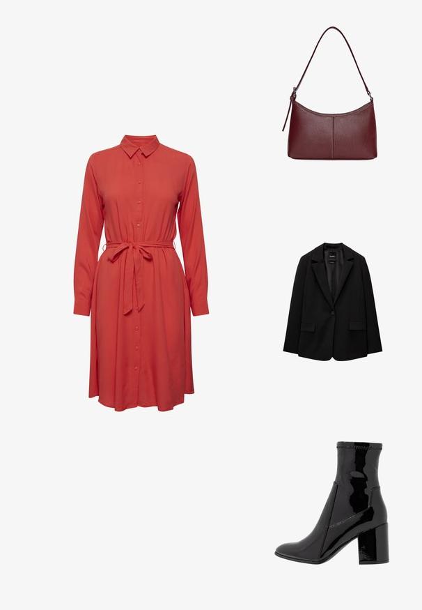 Čierny blejzer vyrobený z hladkej tkaniny s jedným gombíkom, klapkovými nohavicami a dvomi prednými vreckami. Minimalistický dizajn, strih na mieru.; Červené šaty s dlhými rukávmi, s gombíkmi v prednej časti a opasok na viazanie v páse. Mäkka tkanina a plynulý, uvoľnený silueta.; Čierne lakované členkové čižmy s hladkým povrchom, špicatou špičkou a pevným blokovým opätkom. Disponujú dizajnom bez zipsu a kontrastným prešívaním.; Bordová kožená kabelka s zakriveným tvarom, s jedným ramenným popruhom a prešitými detailmi v strede. Hladký povrch, minimalistické príslušenstvo.
