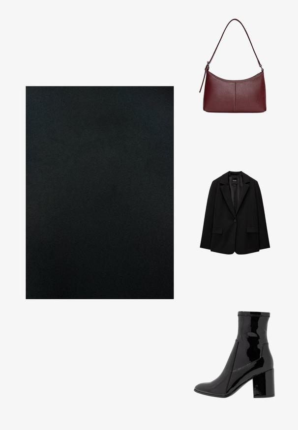 Svart blazer i slätt tyg med enknappsstängning, spetsig krage och två framfickor. Minimalistisk design, skräddarsydd passform.; Svart tyg med en slät, matt yta, som har en jämn färg och minimal lyster. Inga mönster eller dekorativa detaljer närvarande.; Svart lackankelboot med en slät yta, spetsig tå och en strukturerad blockklack. Har en dragkedjelös design och kontrasterande sömmar.; Vinröd läderhandväska med en böjd form, en enkel axelrem och sömnadsdetaljer i mitten. Slät textur, minimal hårdvara.