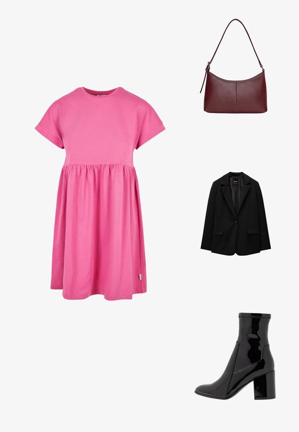 Fekete blézer sima szövetből, egy gombos záródással, bemetszett gallérral és két elülső zsebbel. Minimalista dizájn, testreszabott fazon.; Rózsaszín pamutruha rövid ujjakkal, kerek nyakkal és behúzott derékkal. A szoknya finoman hullámosan folyik, kissé kerekített szegéllyel.; Fekete lakk bokacsizma sima felülettel, hegyes orral és struktúrált tömbsarkal. Cipzár nélküli kialakítással és kontrasztos varrással rendelkezik.; Bordó bőr kézitáska ívelt formával, egyetlen vállpánttal és varrott díszítéssel a középen. Simás textúra, minimális fémalkatrészek.