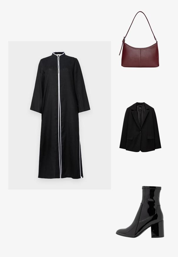 Zwarte blazer van gladde stof met een enkele knoopsluiting, notch-lapels en twee voorzakken. Minimalistisch ontwerp, getailleerde pasvorm.; Zwarte langekleding met lange mouwen en een hoge kraag, met een witte bies langs de voorkant en zijsplitten, gemaakt van een lichte stof.; Zwarte patenten enkellaarsjes met een gladde textuur, een spitse neus en een gestructureerde blokhak. Heeft een ritsvrije ontwerping en contrasterende stiksels.; Bordeaux lederen handtas met een gebogen vorm, een enkele schouderriem en gestikte details in het midden. Glad textuur, minimale hardware.