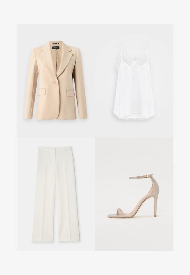 Beige blazer met een scherp gelapte revers, enkele knoopsluiting en twee voorkeurszakken. Gemaakt van gladde stof, met een getailleerde pasvorm.; Witte cami met een V-halsontwerp, dunne bandjes, gestructureerde kantaccenten op de schouders en een gebogen zoom. Gladde stoftextuur.; Wijd geplooide broek van licht crèmekleurige stof, met een gladde textuur, voorkeursplooien en twee zijkanten. Op maat gemaakte tailleband.; Strappy hoge hak sandaal in metallic roségoud, met een gestructureerde bovenkant, open teen en enkelband met een gouden gespdetail.