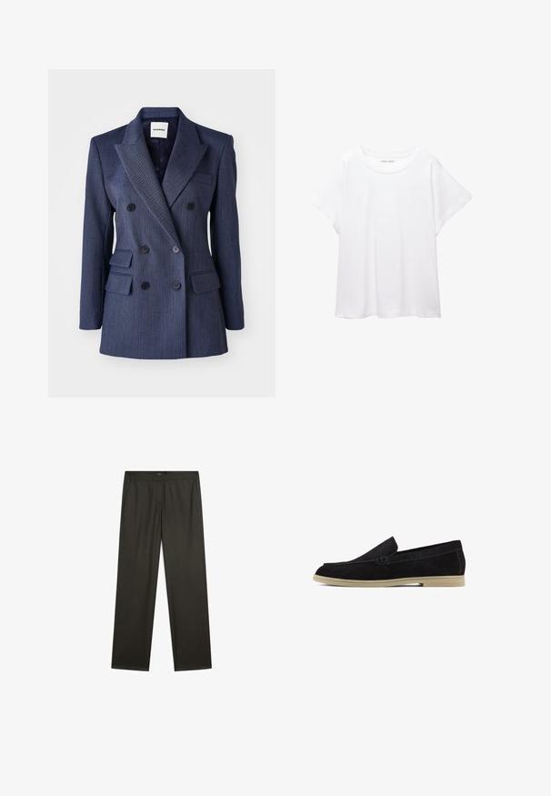 Marineblauwe dubbelgevoerde blazer met streepjes, met klepjes, voorzakken en zwarte knopen, met een op maat gemaakte pasvorm en gestructureerde vorm.; Witte T-shirt van zacht, lichtgewicht stof. Heeft een ronde halslijn en korte, brede mouwen met een ontspannen pasvorm. Geen zichtbare patronen.; Donkergroene, wijde broek met een gladde textuur, elastische tailleband en zijzakken. Eenvoudig ontwerp zonder zichtbare patronen of hardware.; Zwarte suède loafers met een vlakke beige zool, voorzien van een gestikt ontwerp en een stijlvolle instapstijl, geschikt voor casual kleding.