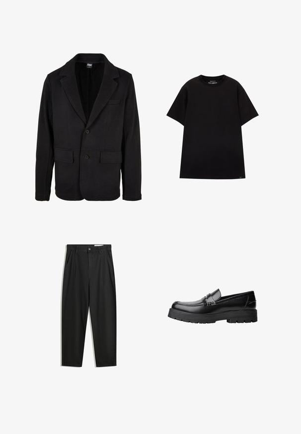 Svart blazerjacka i mjukt tyg med slagkrage, två framfickor och tvåknapps stängning. Klassisk design med minimal textur.; PULL&BEAR JOIN LIFE - T-shirt - bas - black; Svarta bomullsshorts med avslappnad passform, med en klassisk midja, framveck och sidfickor. Slät textur utan mönster.; Svart läderloafer med kraftig mönstrad sula och dekorativ rem över framtill, visad i vänster sidoprofil på vit bakgrund.