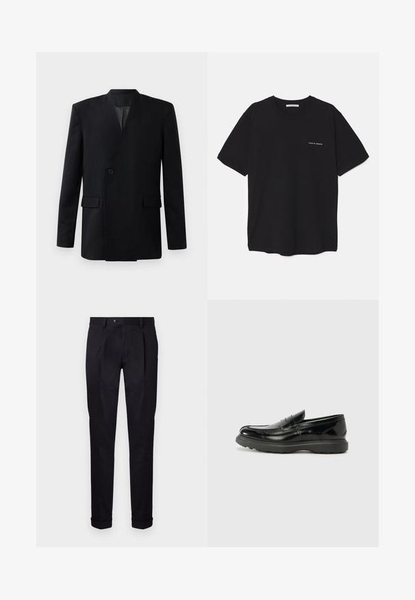 Schwarzes Blazer mit Wickeldesign, ausgestattet mit einem einzigen Knopfverschluss, zwei Fronttaschen und einem Stehkragen. Glatte Stofftextur.; Schwarzes Baumwoll-T-Shirt mit Rundhalsausschnitt, kurzen Ärmeln und weißem Logodruck auf der linken Brust. Einfaches, einfarbiges Design.; Maßgeschneiderte schwarze Hose aus glattem Stoff, mit flacher Vorderseite, zwei vorderen Falten und umgeschlagenen Säumen für einen sauberen, strukturierten Look.; Schwarze Lederloafer mit glanzendem Finish, abgerundetem Zehenbereich, subtilen Steppnähten und einer dicken Gummisohle für Langlebigkeit.