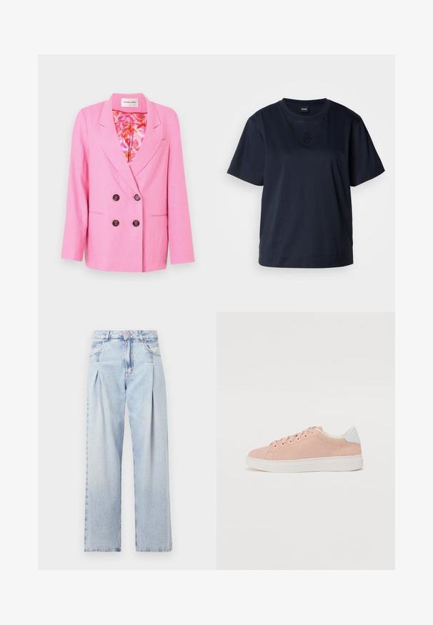 Fabienne Chapot REGGY - Blejzr - pink glow; Námořnická modrá tričko s krátkým rukávem vyrobené z měkké bavlny. Má kulatý výstřih a na hrudi je jemně vyšívané logo.; Světlé modré džíny z denimu s vysokým pasem, širokým střihem, dvěma bočními kapsami a nařaseným designem. Měkká textura s vybledlým povrchem.; Světlé růžové semišové tenisky s bílou gumovou podešví, zaoblenou špičkou a bílým akcentem na patě. Mají ploché šňůrky a minimální značení na boku.