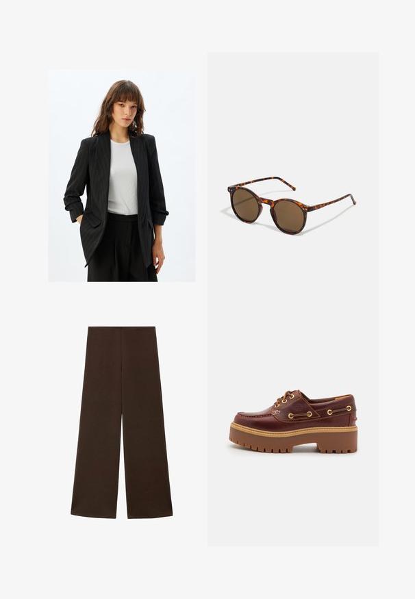 Zwarte pinstripe blazer met een getailleerd ontwerp, voorzien van een sjawl kraag en zijzakken. Gepaard met een witte geribde shirt eronder.; Witte katoen t-shirt met korte mouwen, ronde hals en een ontspannen pasvorm. Glad materiaal en eenvoudig ontwerp, zonder patronen of accenten.; Wijdvallende broek gemaakt van een gladde, donkerbruine stof. Kenmerkt zich door een hoge tailleband en een minimalistisch ontwerp zonder versieringen.; Bruine leren botenschoenen met een stevige bruine rubberen zool, gouden ogen en contraststiksels. Heeft een logo aan de zijkant.; Ronde zonnebril met een schildpadprint frame en bruine lenzen. Bevat dunne pootjes met een lichte textuur en metalen accenten bij de lenzen.