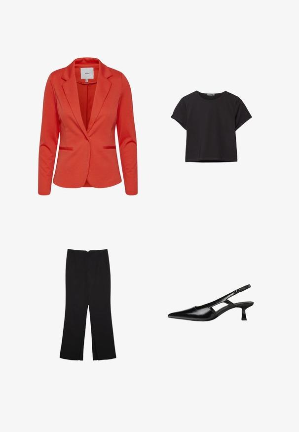 Rdeči blejzer ICHI z ovratnikom z zarezo, dvema sprednjima žepoma in z enim gumbom za zapiranje. Gladka tekstura in prilagojen kroj.; Črn kratki top s kratkimi rokavi, narejen iz mehkega materiala, z okroglo izrezom in sproščenim krojem ter čistim robom.; Črne hlače ravnega kroja z naglavnimi žepi in stranskimi razporki na robu. Narejene iz mehke, gladke tkanine. Primerne za različne priložnosti.; Črne patentični usnjeni salonarji s slingback designom, z zašiljenim nosom, izrezanim stranskim dizajnom in majhnim kvadratnim peto. Gladka tekstura z minimalnimi detajli.