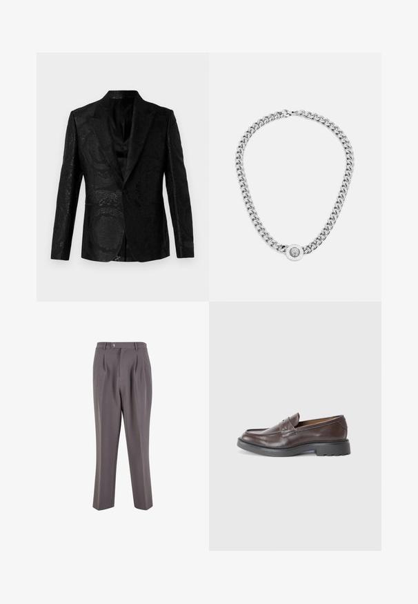 Černé smokingové sako s ozdobným květinovým vzorem, hladkou texturou, špičatým klopem, jednořadým zapínáním a bočními kapsami. Úzký střih.; Dvě trička s krátkým rukávem a kulatým výstřihem, jedno černé a jedno bílé, vyrobená z měkkého bavlněného materiálu s žebrovanou texturou. Klasický střih.; Šedé plisované kalhoty vyrobené z hladké látky, se střihem rovný nohavice, zapínáním na jeden knoflík a šikmými bočními kapsami.; Hnědé kožené mokasíny s hladkým povrchem, kulatou špičkou, minimálním prošíváním a silnou černou gumovou podrážkou. Žádná viditelná kovová součást nebo akcenty.; Stříbrný řetízek s výraznými články a centrálním kruhovým přívěskem s propracovanými detaily. Hladký, lesklý povrch kovu.