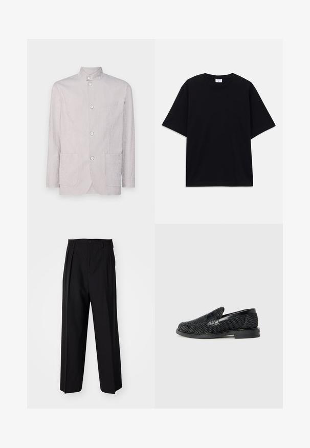 Lys grå stribet jakke med mandarin-krave, tre knapper, to forlommer og en struktureret stofoverflade.; Sort oversized T-shirt med korte ærmer og rund halsudskæring, med synlig Filippa K mærke indeni kraven.; Sorte plisserede bukser med et lige, bred ben-design. Fremstillet af glat stof, med en knaplukning og bæltesløjfer.; Sort vævet slip-on sko med en glat læderdetalje på overdelen, en rund tådesign og en lavprofil gummisål.