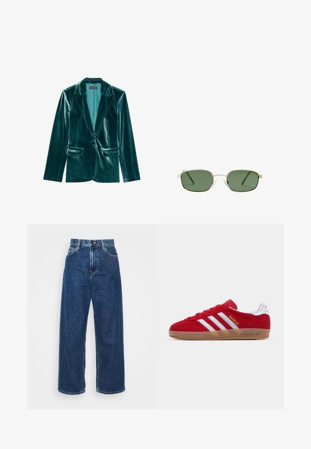 Tyrkysový sametový blejzer s klopovým límcem, jedným gombíkom a dvoma prednými vreckami. Hladká textúra a presný strih po celom obvode.; Biele blúzkové tričko s dlhými rukávmi vyrobené z hladkej tkaniny, s viazaním na krku a prispôsobenými manžetami. Jednoduchý, klasický design bez vzorov.; Svetlomodré denimové nohavice s širokými nohavicami a vysokým pásom, s viditeľným šitím a klasickými vreckami. Obsahujú zapínanie na gombík a zips.; Červené semišové tenisky s bielym trojpruhovým dizajnom a zlatým nápisom "Gazelle". Majú gumovú podrážku a štruktúrovaný opätok.; Slnečné okuliare so zlatým kovovým rámom, zelenými sklami, obdĺžnikovým tvarom a čírymi plastovými nosníkmi. Tenké, štíhle nožičky s minimalistickým dizajnom.; Bordová kožená kabelka s zakriveným tvarom, zlatým kováním a textúrovaným povrchom. Obsahuje zips a nastaviteľný popruh.