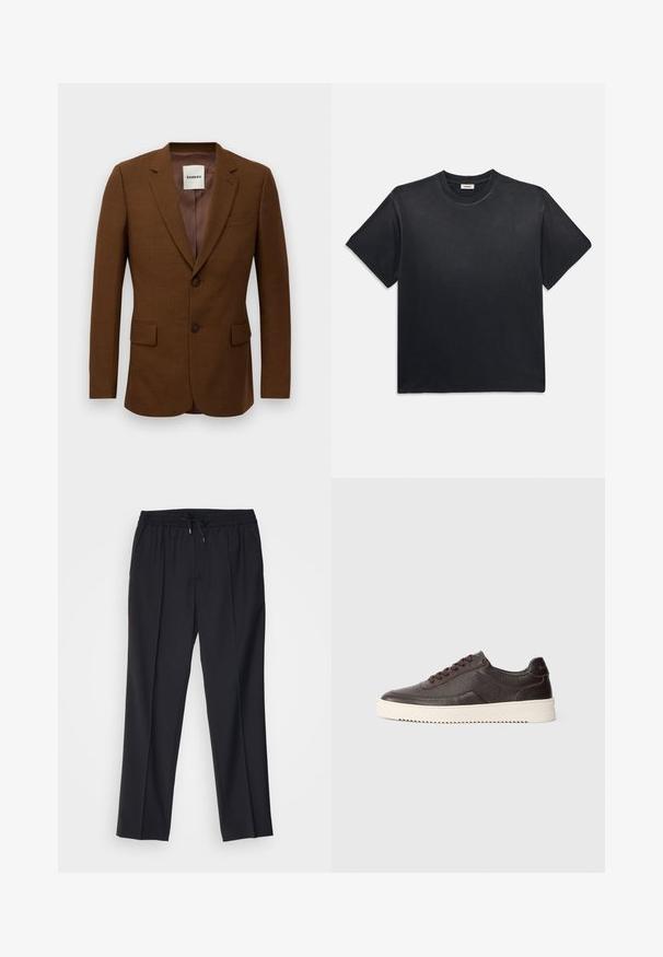 Blazer marrone su misura con rever a punta, due bottoni, tasche a pattina e una tasca sul petto, etichettato "Sandro" all'interno del colletto.; T-shirt in cotone nero con scollatura rotonda e maniche corte. Presenta una vestibilità comoda, una texture liscia e un design minimalista.; sandro ALPHA - Chino - noir; Sneakers in pelle marrone scuro con una finitura testurizzata, punta tonda e suola in gomma crema a contrasto. Presentano lacci e sottili dettagli di cucitura.